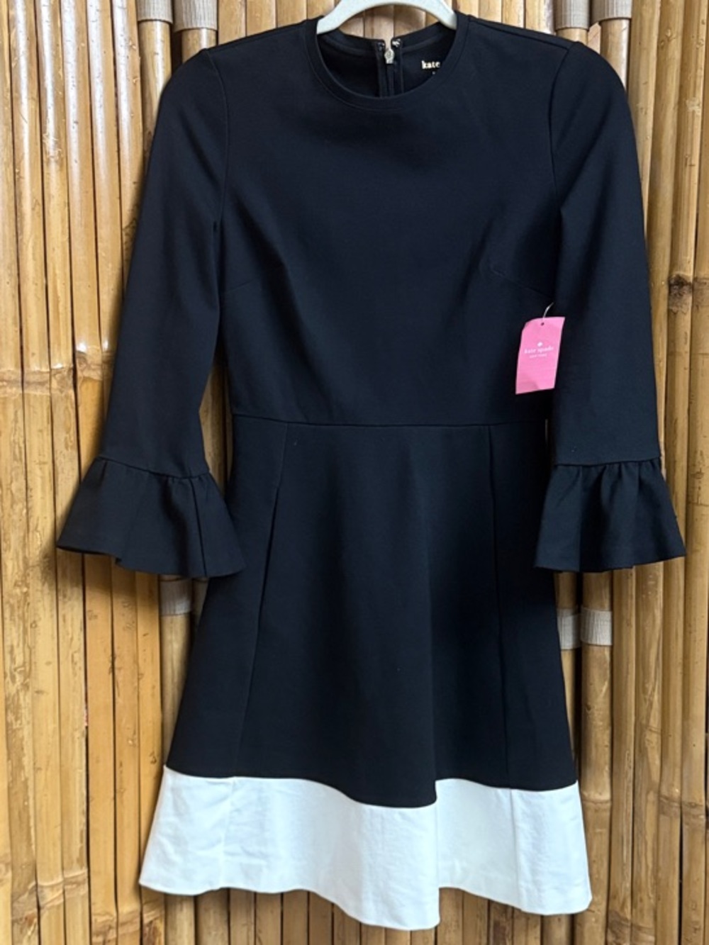kate spade Black & White Ruffle-Sleeve Fit-and-Flare Dress Size XS.   NWT